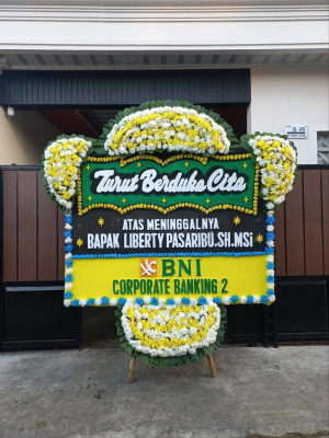 Papan Bunga Duka di Cipeuteuy